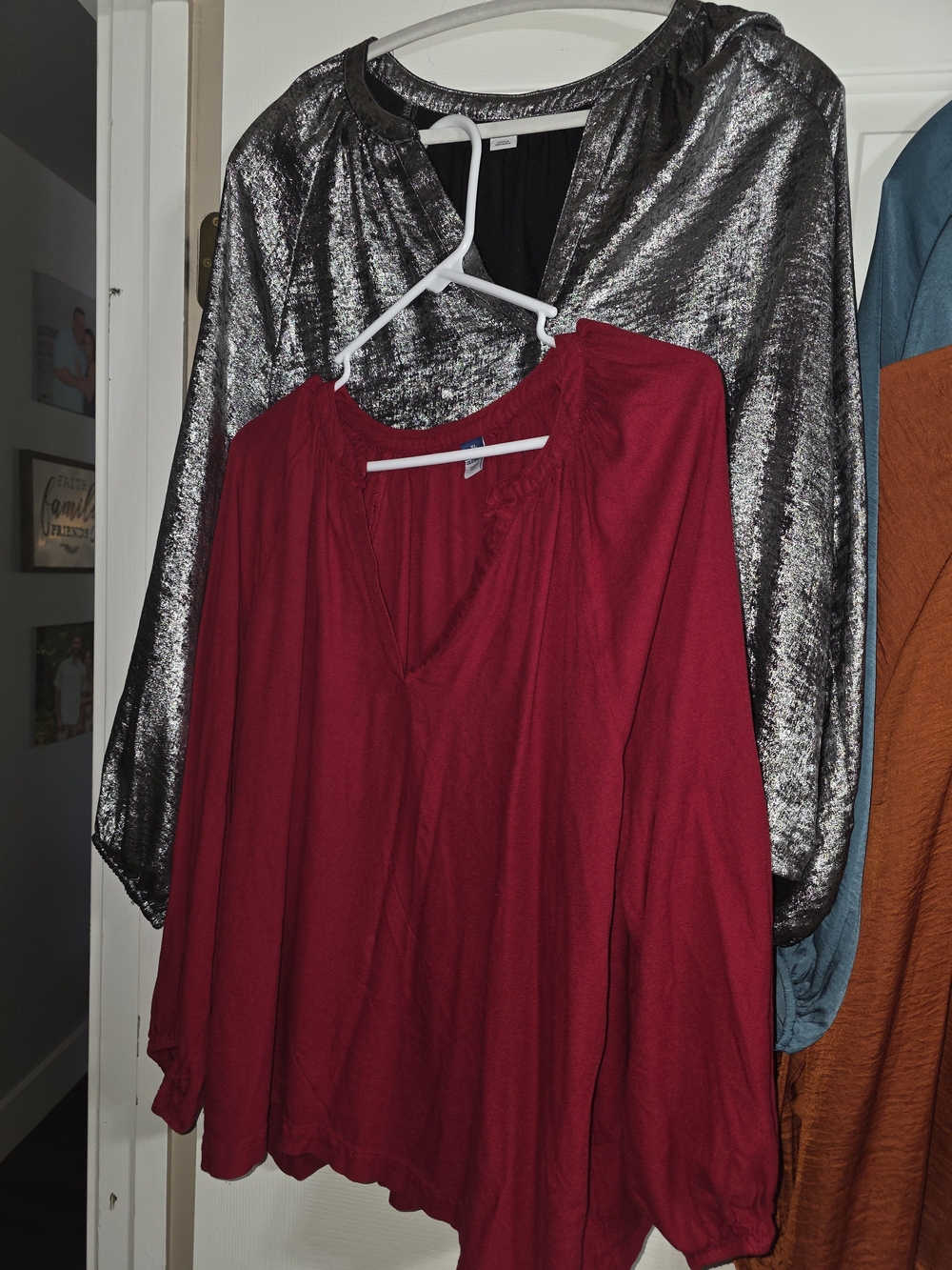 Women’s Red V-Neck Long Sleeve Top
